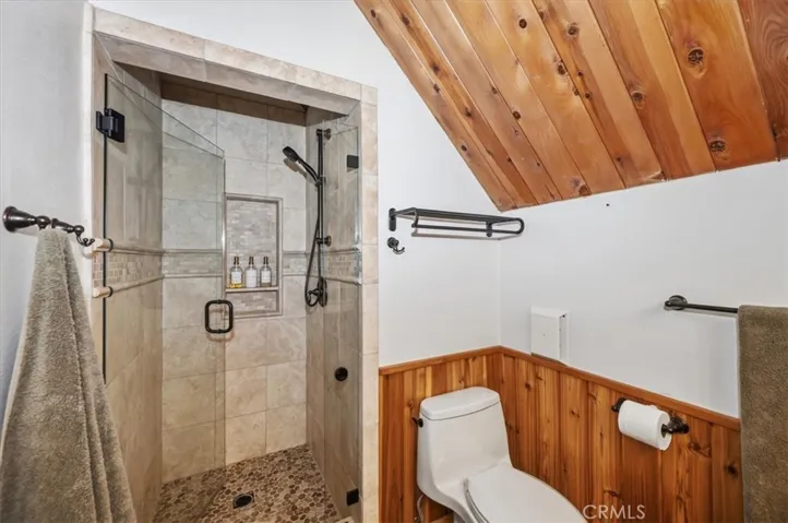 499 Golf Course, Lake Arrowhead, California 92352