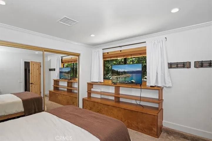 499 Golf Course, Lake Arrowhead, California 92352