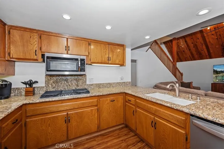 499 Golf Course, Lake Arrowhead, California 92352