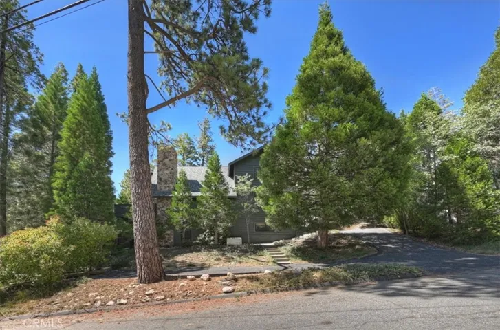 499 Golf Course, Lake Arrowhead, California 92352