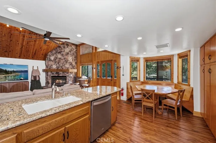 499 Golf Course, Lake Arrowhead, California 92352