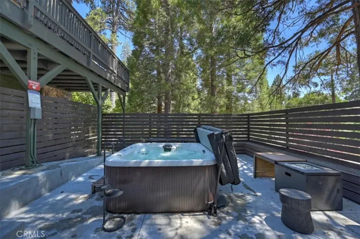 499 Golf Course, Lake Arrowhead, California 92352