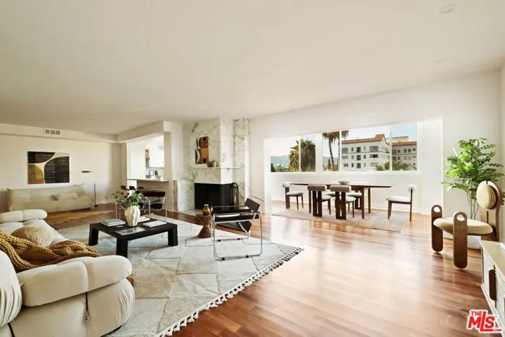 531 N Rossmore Avenue Pha, Los Angeles, California 90004