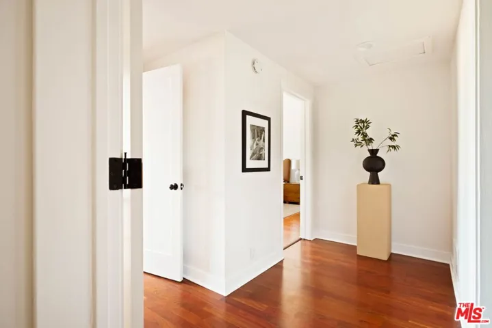 531 N Rossmore Avenue Pha, Los Angeles, California 90004