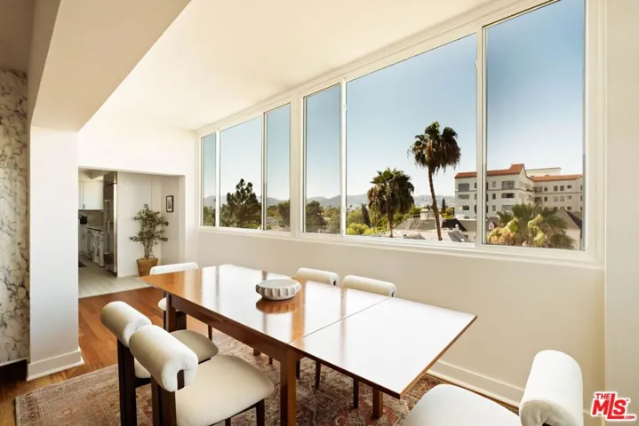 531 N Rossmore Avenue Pha, Los Angeles, California 90004