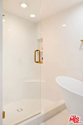 531 N Rossmore Avenue Pha, Los Angeles, California 90004