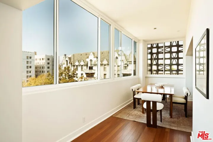 531 N Rossmore Avenue Pha, Los Angeles, California 90004