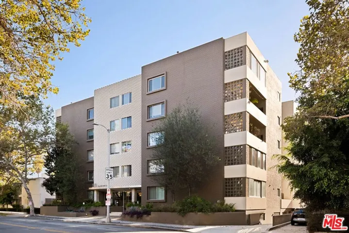 531 N Rossmore Avenue Pha, Los Angeles, California 90004