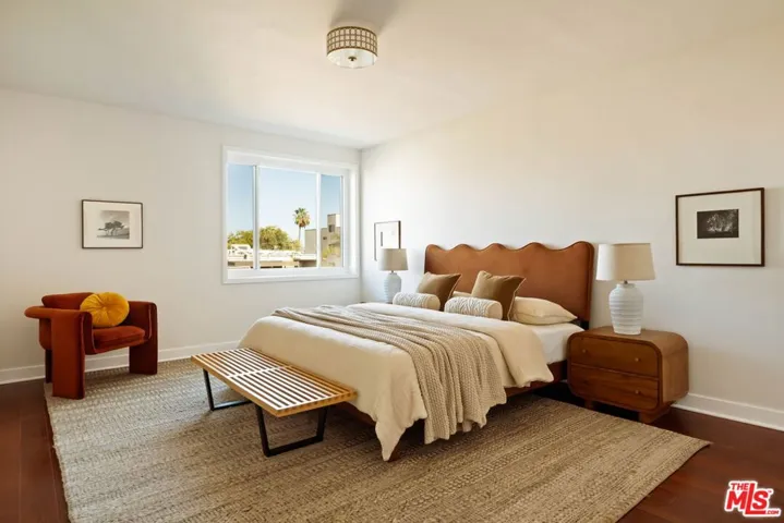 531 N Rossmore Avenue Pha, Los Angeles, California 90004