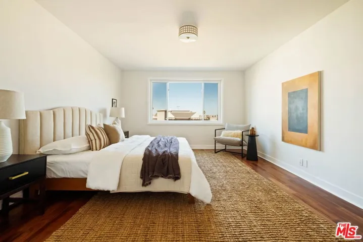 531 N Rossmore Avenue Pha, Los Angeles, California 90004