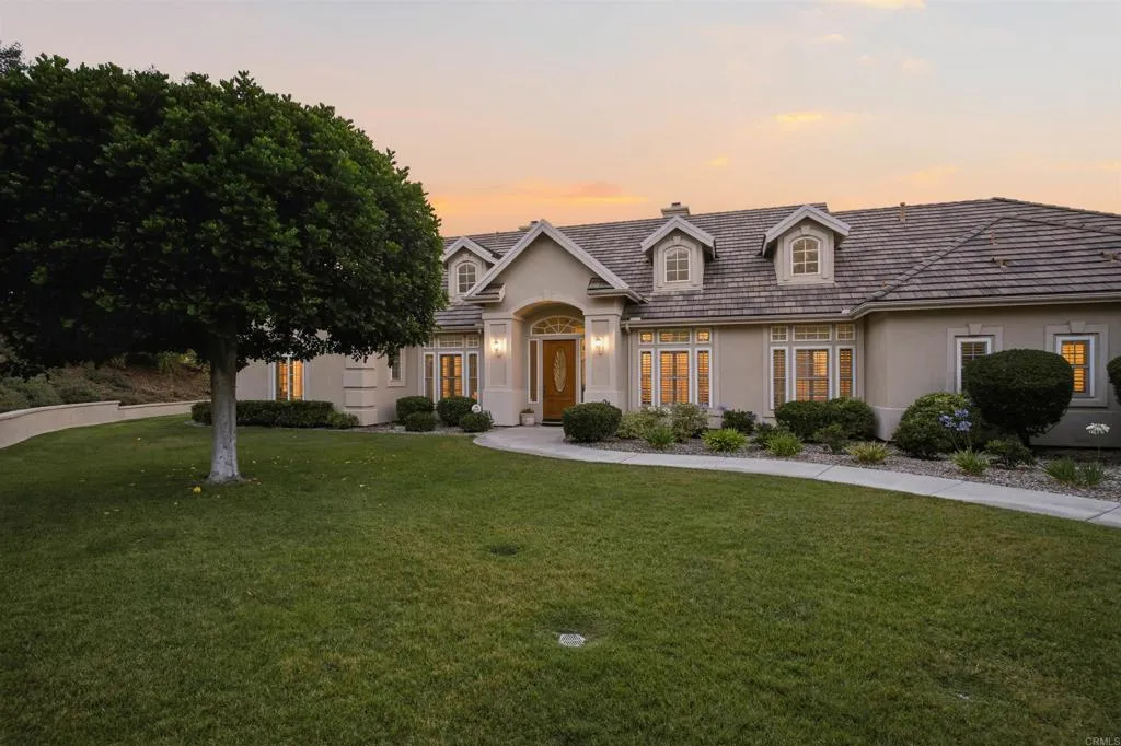 2308 Avenida La Cima, Escondido, California 92027 — photo 4
