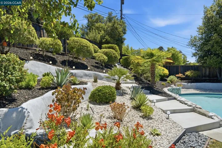 3707 Merridan Dr, Concord, California 94518
