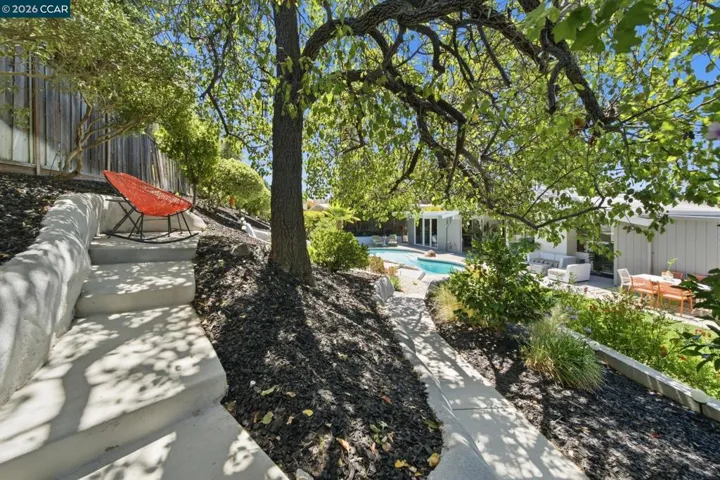 3707 Merridan Dr, Concord, California 94518