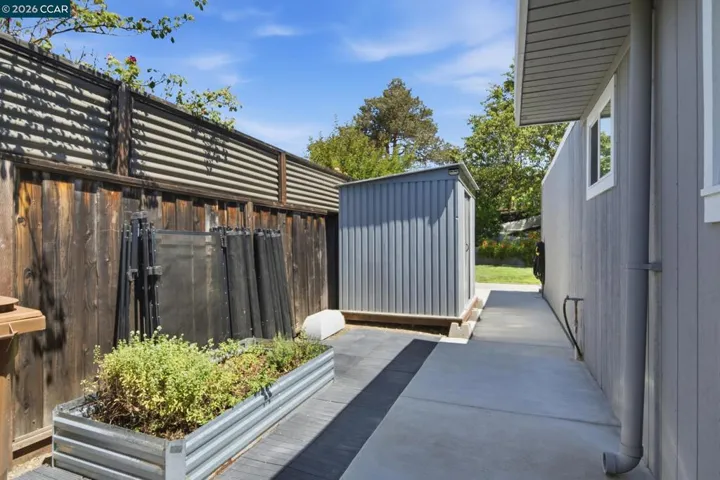 3707 Merridan Dr, Concord, California 94518