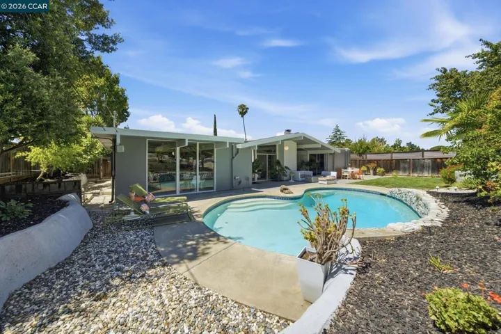 3707 Merridan Dr, Concord, California 94518