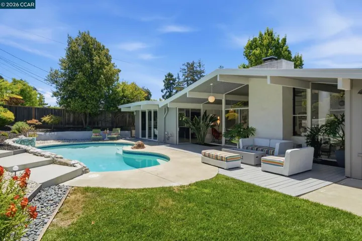 3707 Merridan Dr, Concord, California 94518