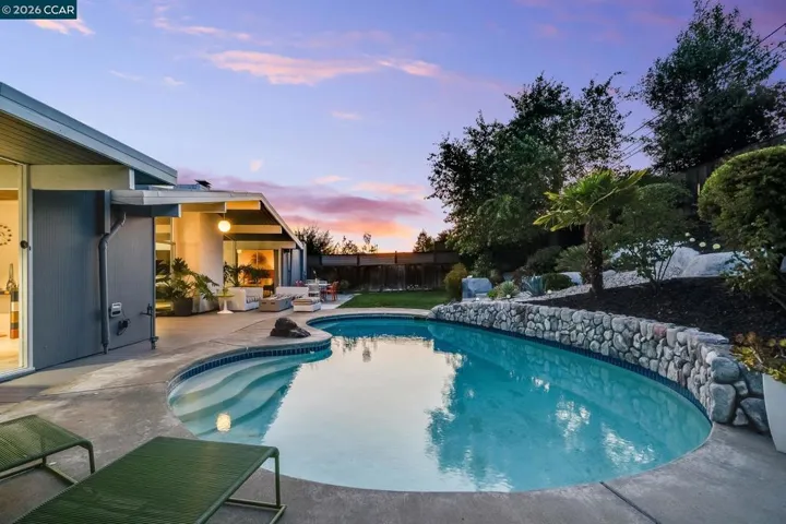 3707 Merridan Dr, Concord, California 94518