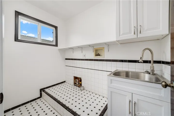 Separate laundry Room