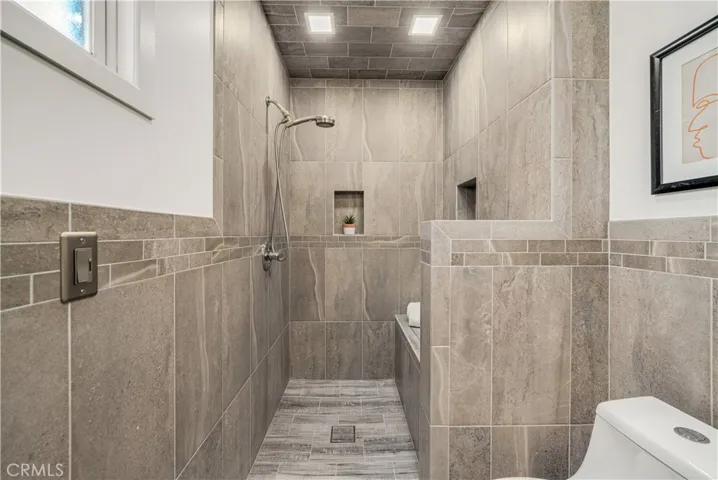 Second bedroom bathroom