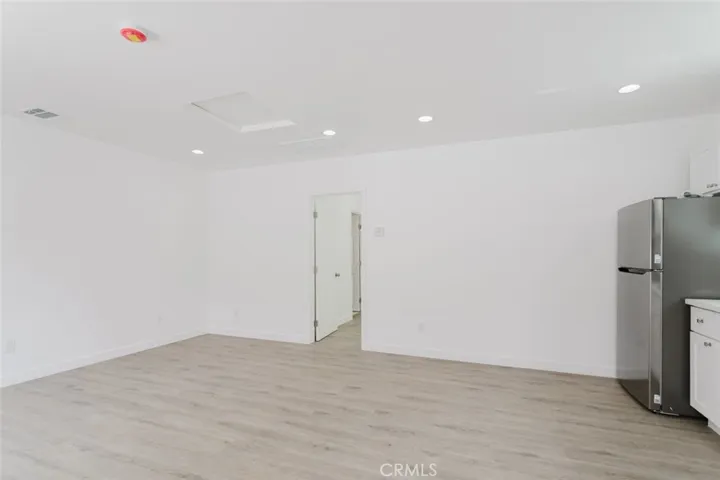 18310 Gresham Street, Northridge, California 91325