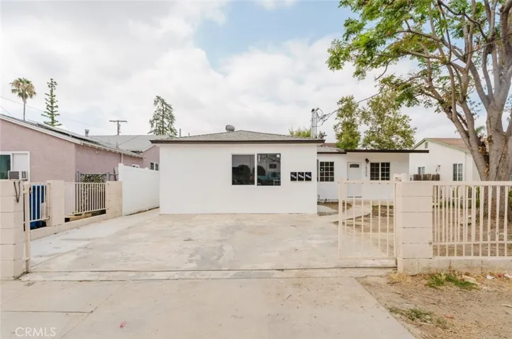18310 Gresham Street, Northridge, California 91325
