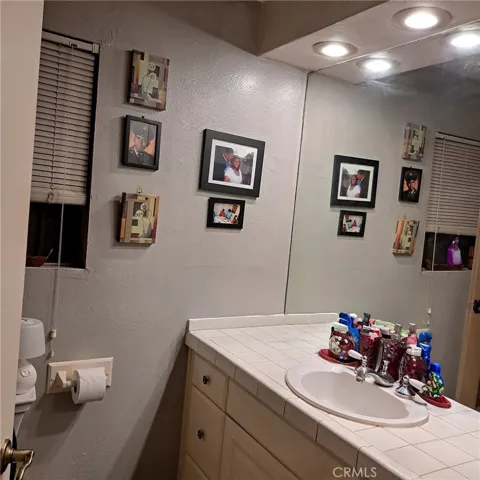 1350 N Marine 113, Wilmington, California 90744 — photo 5