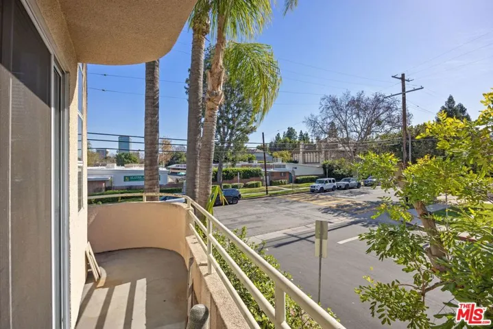 4549 Haskell Avenue 1, Encino, California 91436