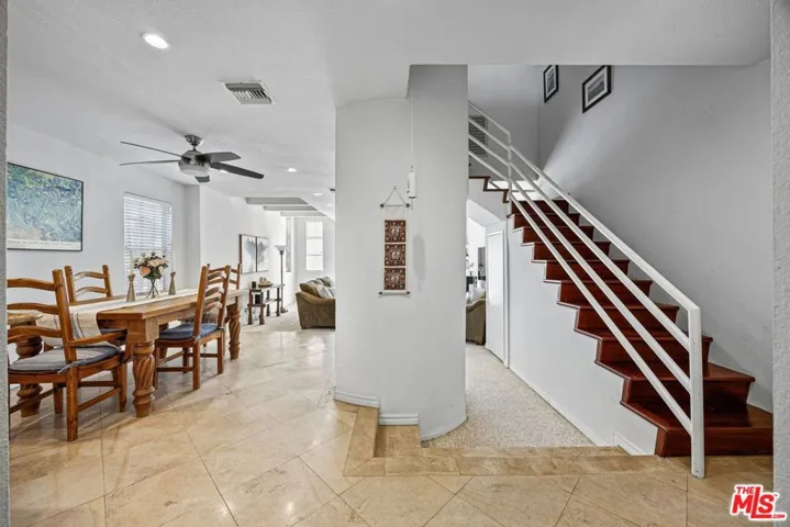 4549 Haskell Avenue 1, Encino, California 91436