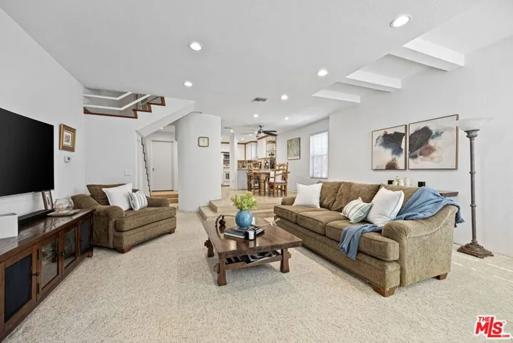 4549 Haskell Avenue 1, Encino, California 91436