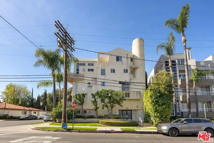 4549 Haskell Avenue 1, Encino, California 91436