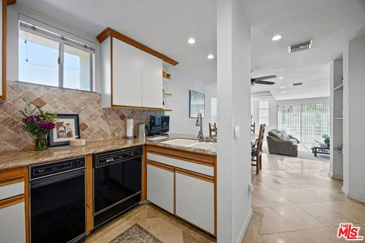 4549 Haskell Avenue 1, Encino, California 91436