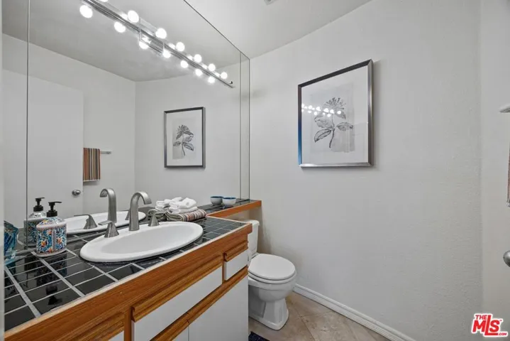 4549 Haskell Avenue 1, Encino, California 91436