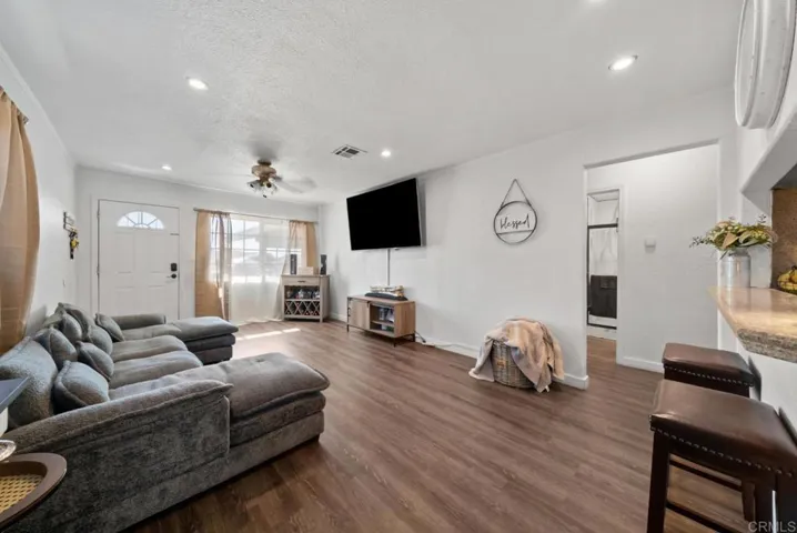 531 Felicita Avenue, Spring Valley, California 91977