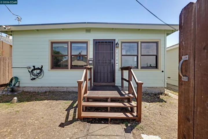 2370 Pine Ave, Richmond, California 94806