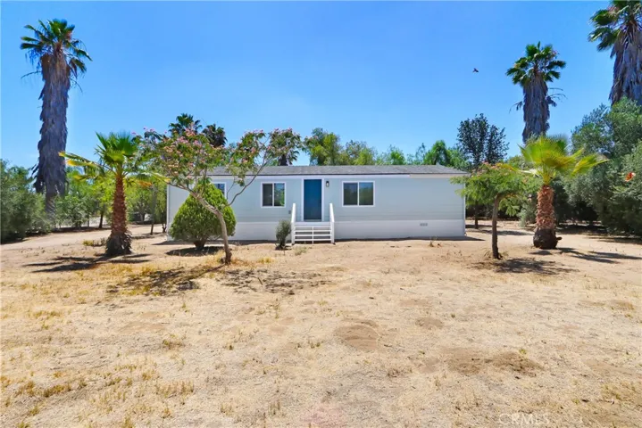 28247 Reservoir, Nuevo, California 92567