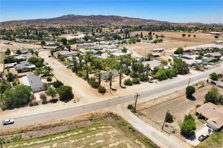28247 Reservoir, Nuevo, California 92567