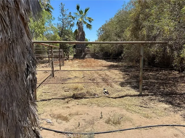 28247 Reservoir, Nuevo, California 92567