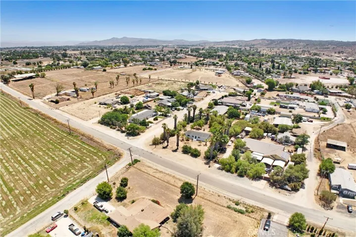 28247 Reservoir, Nuevo, California 92567