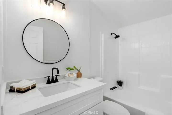 28247 Reservoir, Nuevo, California 92567
