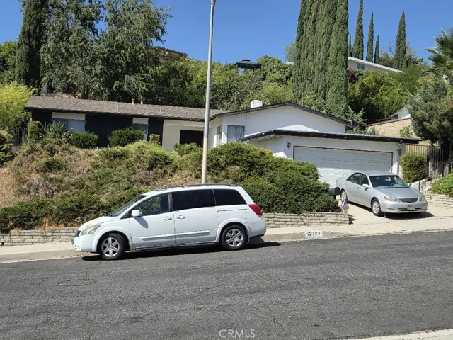 12701 Jimeno, Granada Hills, California 91344