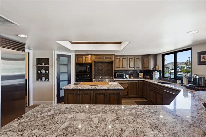 30374 Point Marina Drive, Canyon Lake, California 92587