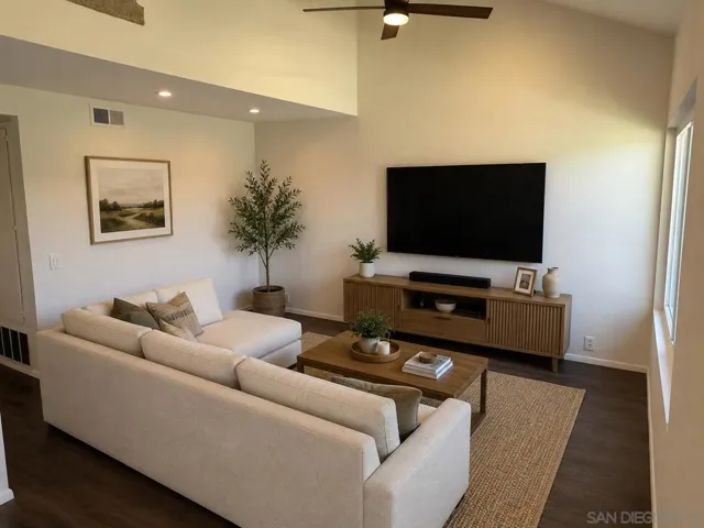 10873 Caravelle Pl, San Diego, California 92124
