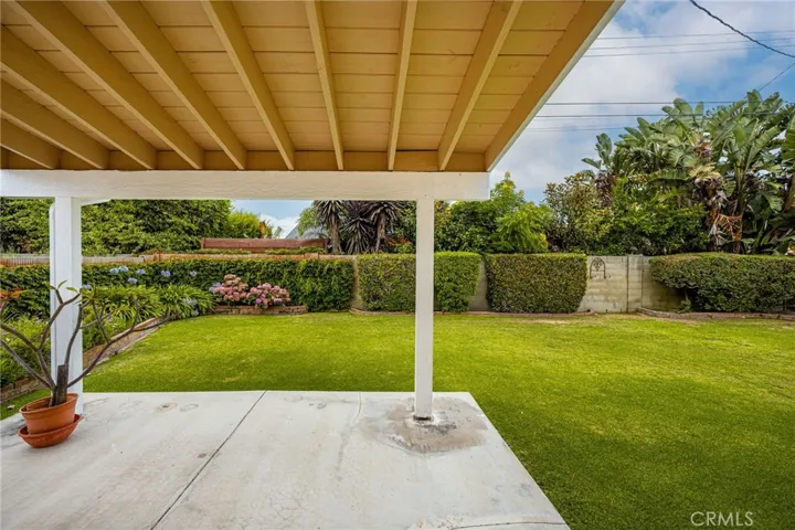 5242 Loyola, Westminster, California 92683