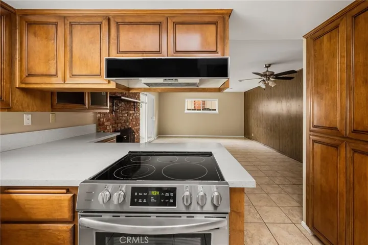 5242 Loyola, Westminster, California 92683