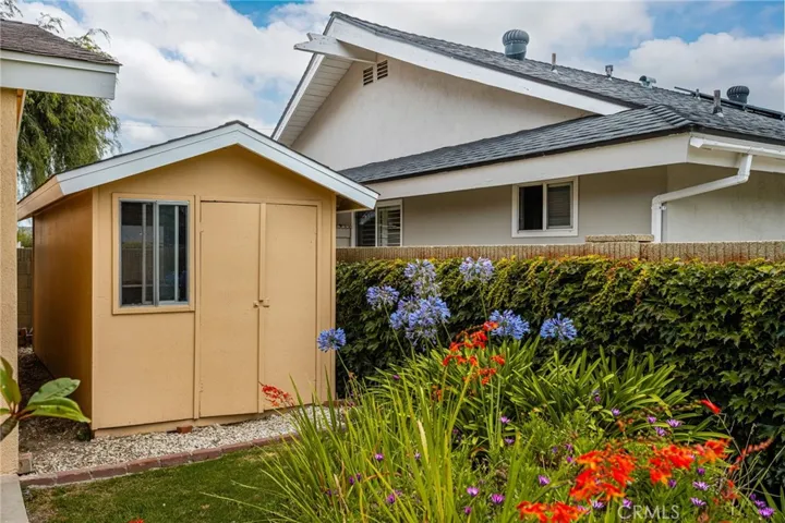 5242 Loyola, Westminster, California 92683