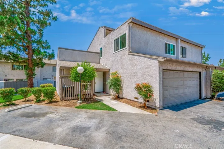 3002 E Via Siena, Anaheim, California 92806