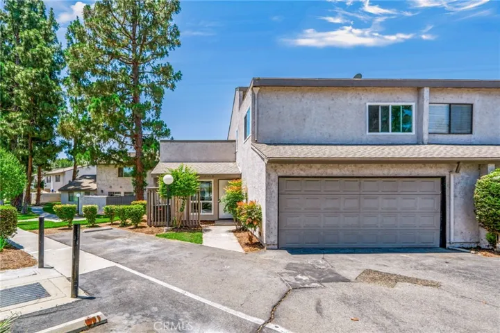 3002 E Via Siena, Anaheim, California 92806