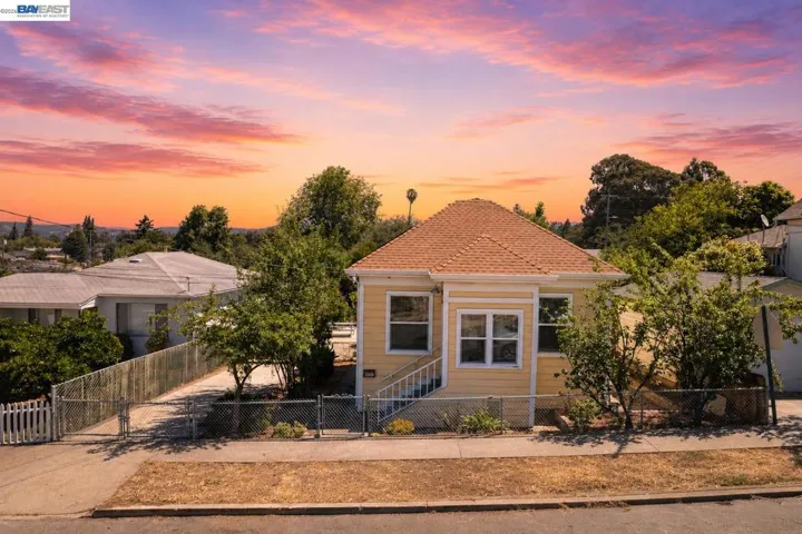 22836 High St, Hayward, California 94541