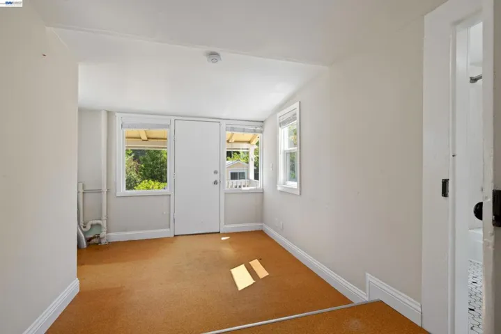 22836 High St, Hayward, California 94541