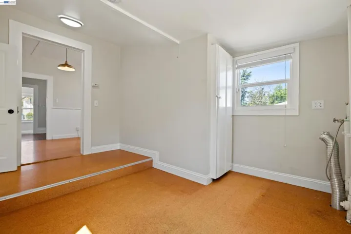 22836 High St, Hayward, California 94541